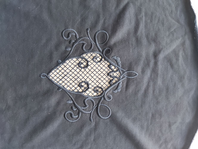 Cut piece embroidery 