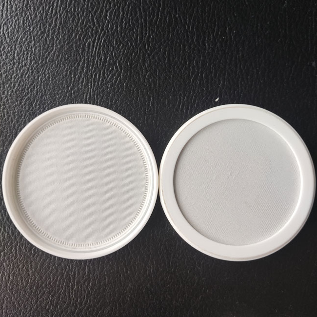 Cosmetics accessories