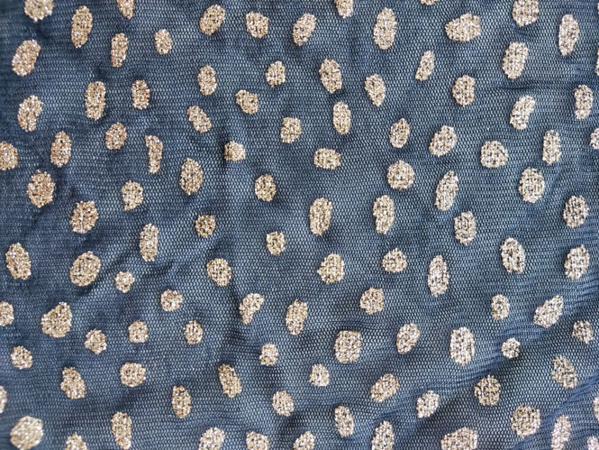 Square mesh fabric